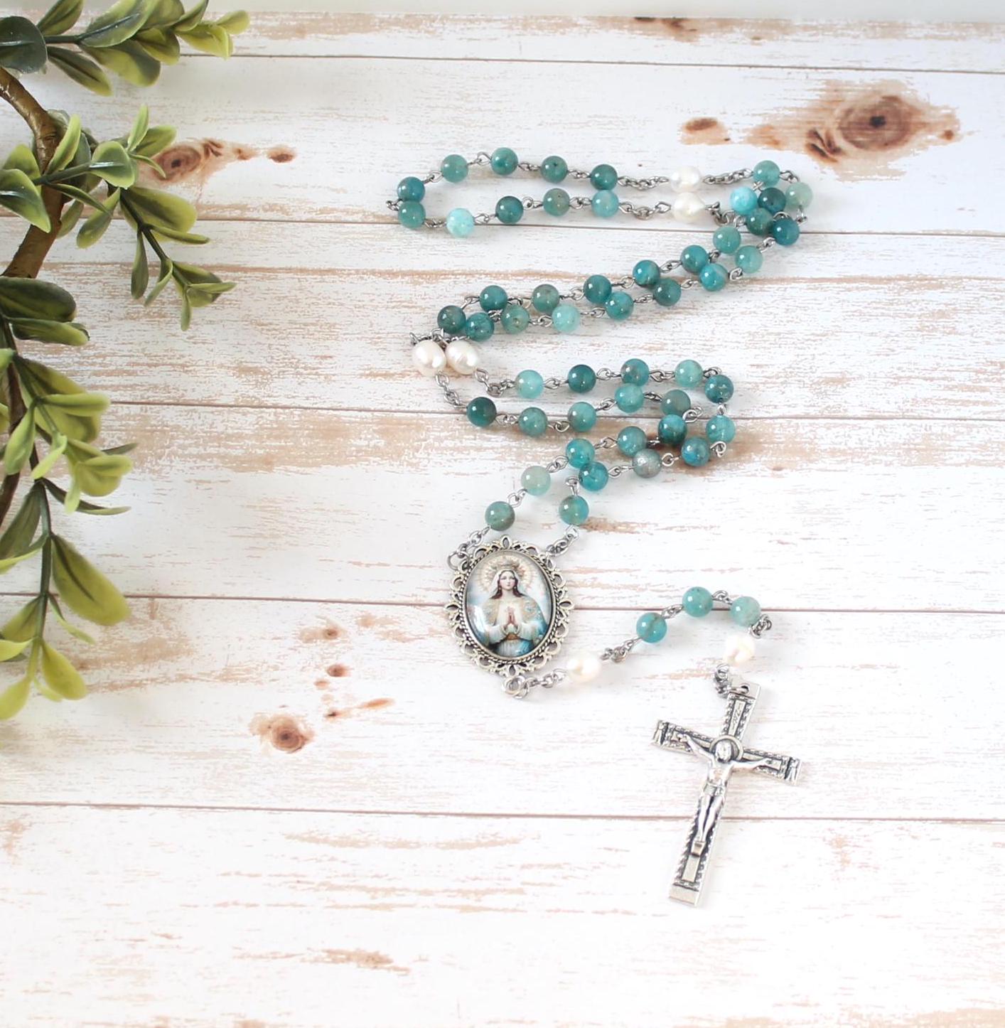 Apatite & Pearl Gemstone Rosary